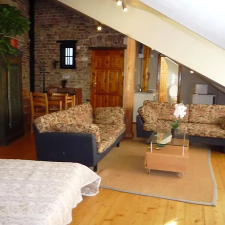Cheap And Chic Apartment
